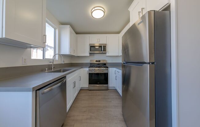 1 bed, 1 bath, 700 sqft, $2,295, Unit #06