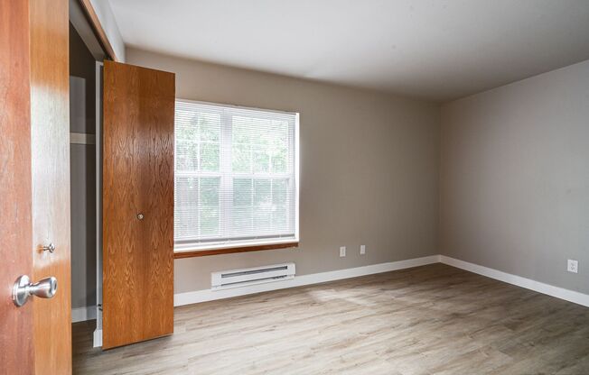 2 beds, 1 bath, 900 sqft, $1,399, Unit 1510 - 207