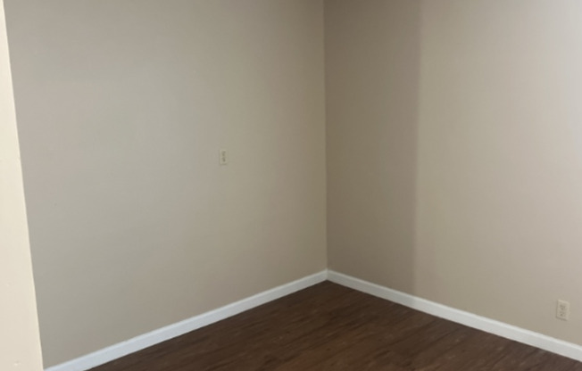 Studio, 1 bath, 581 sqft, $1,100