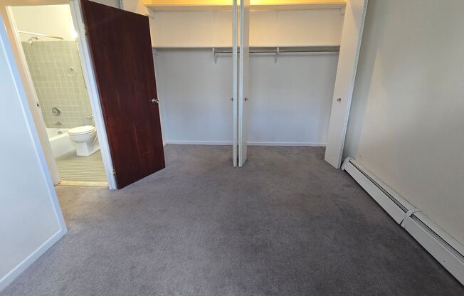 1 bed, 1 bath, 700 sqft, $1,400, Unit 1616 1G