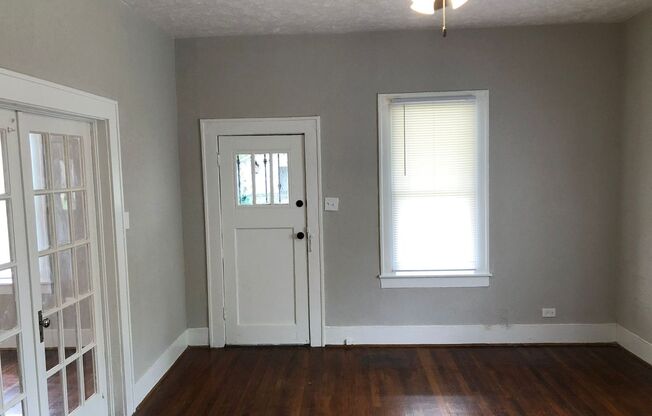 2 beds, 1 bath, $1,395