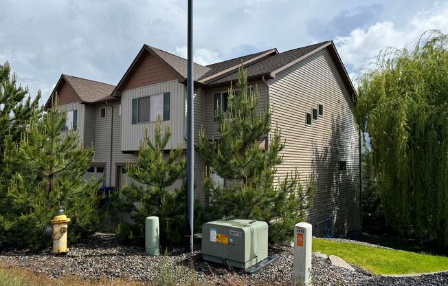 PRICE DROP! 3 Bedroom Duplex in West-Central Spokane!