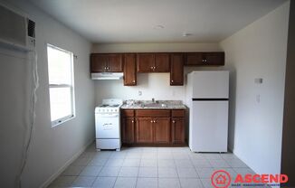 1 bed, 1 bath, 576 sqft, $1,100, Unit 1104 El Tejon Ave #B