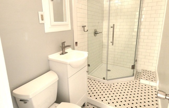 2005 Garfield Ave South 4