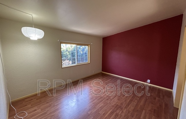 554 SANFORD AVE