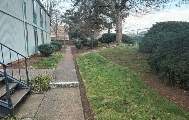 Sunnyside Village Apartments