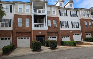 Pristine 2 Bedroom, 2 Bath Condo located in the Walnut Creek Community!
