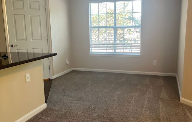 2 beds, 2 baths, 1,189 sqft, $1,650, Unit 922