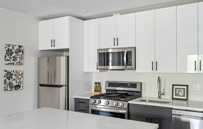 2 beds, 2 baths, 1,100 sqft, $3,320, Unit 104