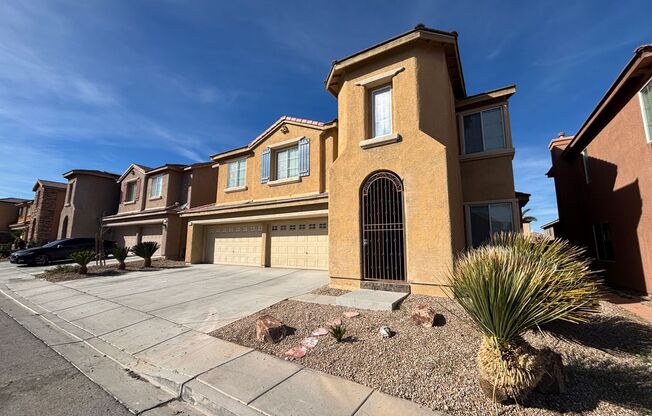 Gorgeous 6Bed/5Bath/4Car, 2-Story Home located in the Mountains Edge