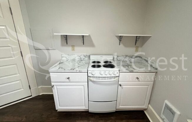 1 bed, 1 bath, 900 sqft, $1,100, Unit 202