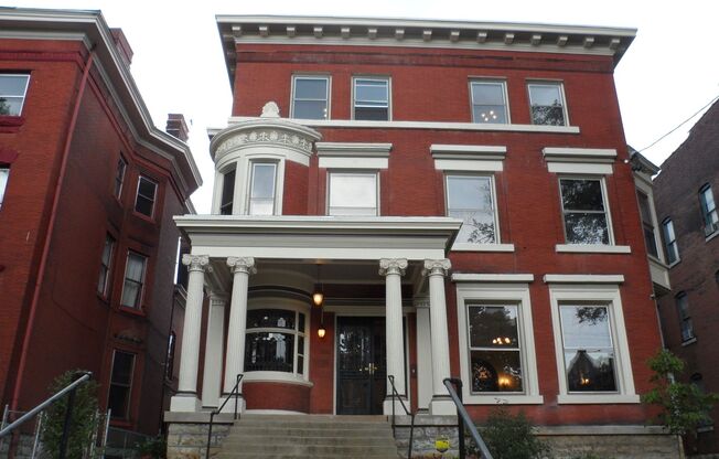 Beautifully Restored Old Louisville Victorian Mansion