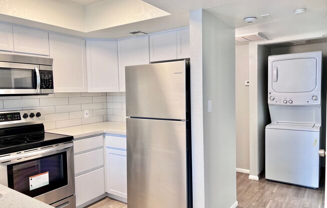 1 bed, 1 bath, 530 sqft, $1,195, Unit 10