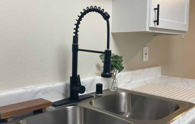 2 beds, 2 baths, 1,015 sqft, $2,895, Unit 231