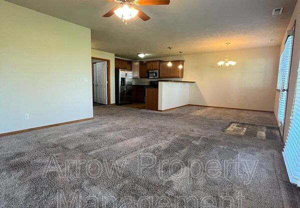 6241 WINDHAVEN DR