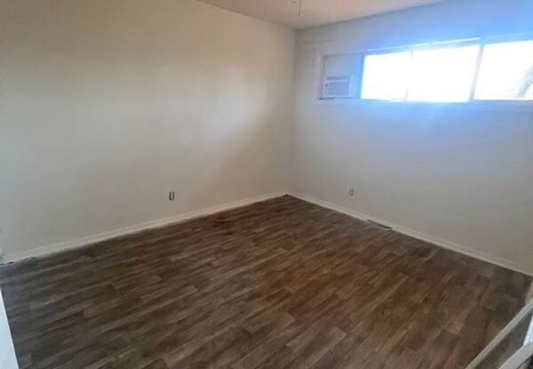 532 CAMROSE DR