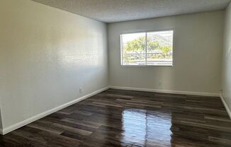 2 beds, 1 bath, 800 sqft, $2,050, Unit 916-C