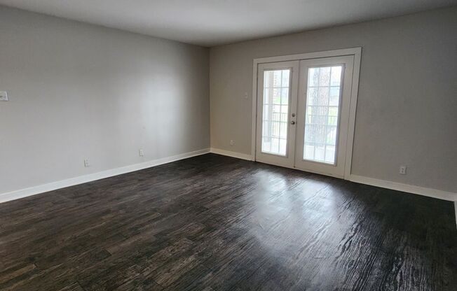 2 beds, 2 baths, 931 sqft, $1,037, Unit 03-0305