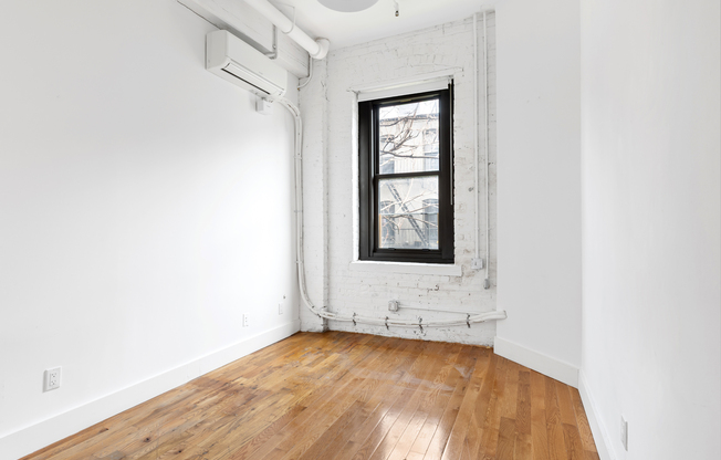 Studio, 1 bath, $4,600, Unit 3J