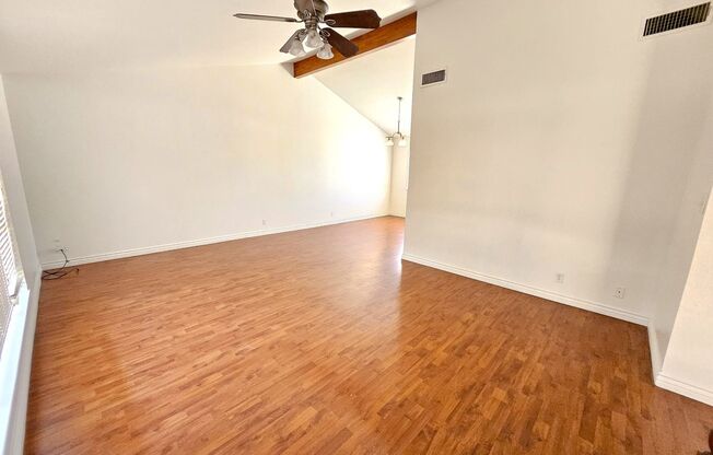 4 Bedroom Home in South West 3617 Tamal with RV Parking on Side