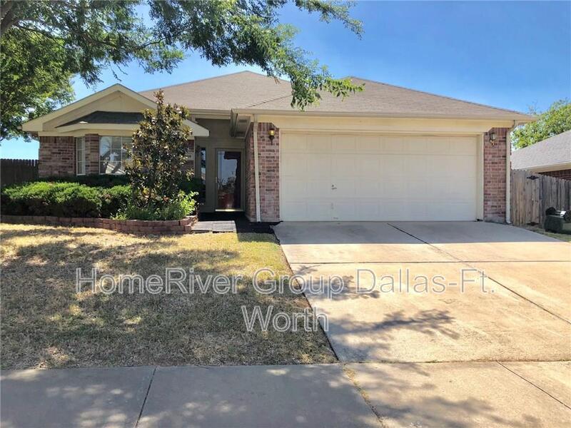 6108 TWIN MAPLE DR