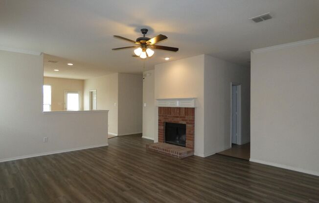 Lovely 3 bedroom, 2 bath home in The Parks @ Boat Club near schools, shopping & more! 5809 Mount Plymouth Point, Fort Worth, TX 76179