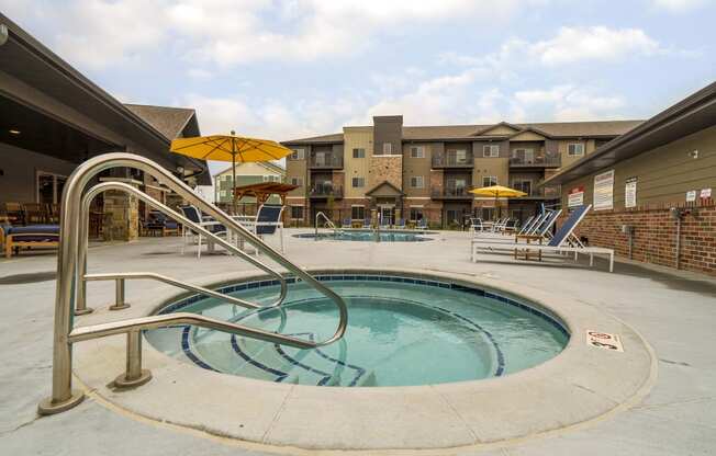 hot tub view of WH Flats new luxury apartments in south Lincoln NE 68516