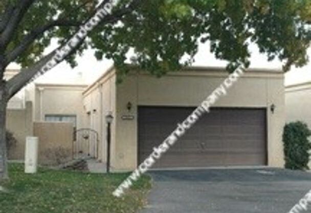 2 beds, 2 baths, $2,625