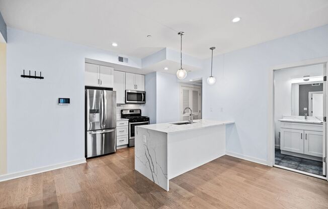Modern Condo Near H St | 2 Bed | 2 Bath | 975 Sf | 1 Parking Space