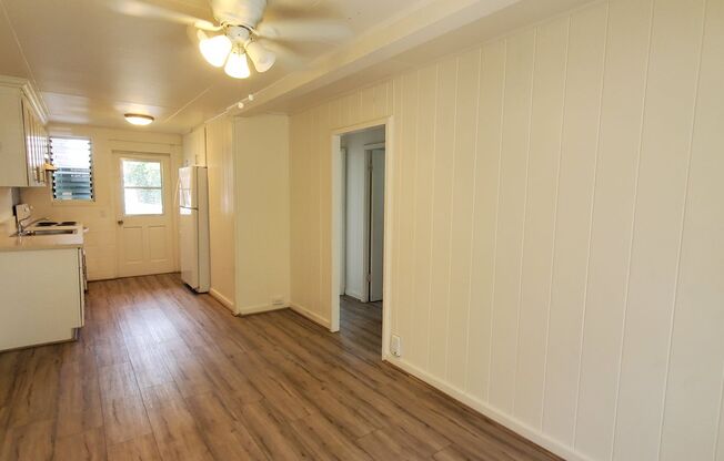 2 bed, 1 bath in Kailua with Washer/Dryer