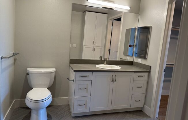 1 bed, 1 bath, 819 sqft, $3,995, Unit 411