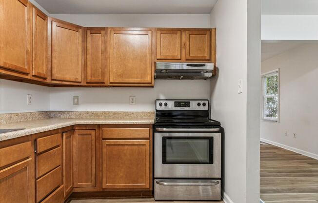 3 beds, 1 bath, $1,695