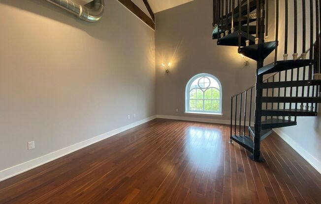 1 bed, 1.5 baths, $1,750, Unit Apt 31