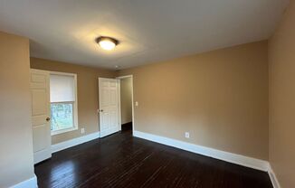 3 beds, 1 bath, $995