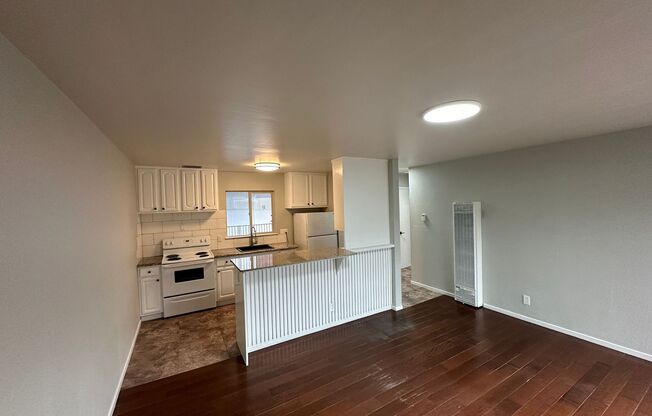 1 bed, 1 bath, 631 sqft, $1,739, Unit APT. 15