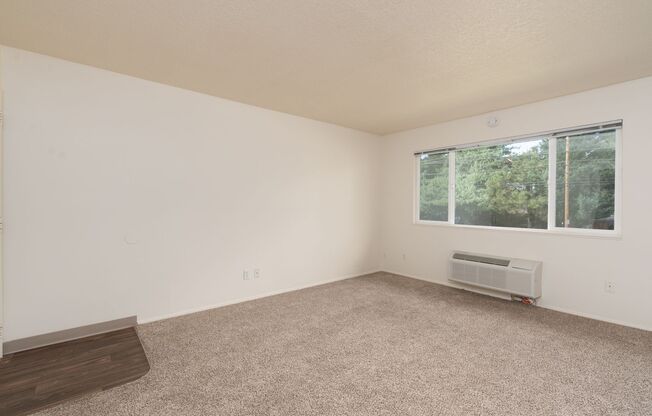 1 bed, 1 bath, 674 sqft, $1,350, Unit 858