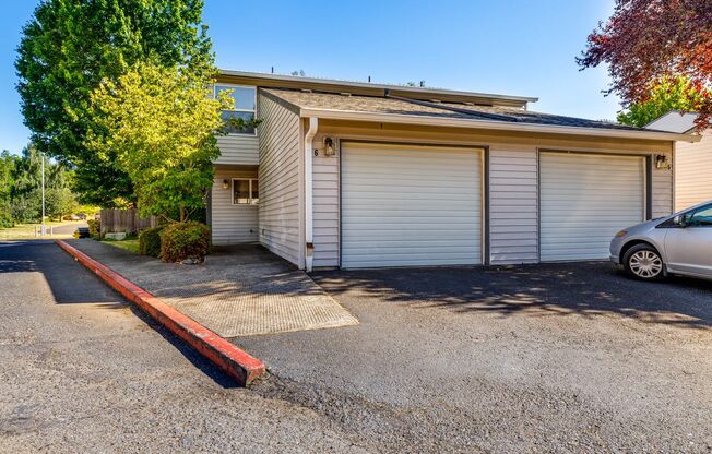Roomy 2 Bedroom Townhome in Quaint Community!
