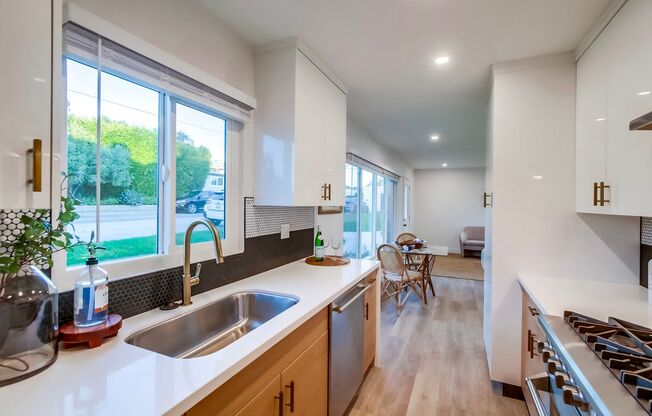 2 beds, 2 baths, 825 sqft, $4,595, Unit 6226