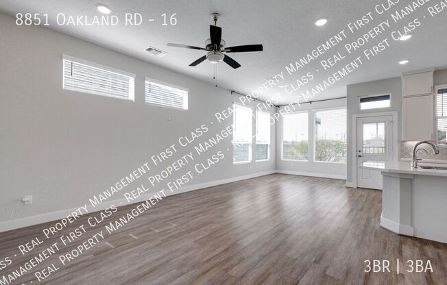8851 OAKLAND RD