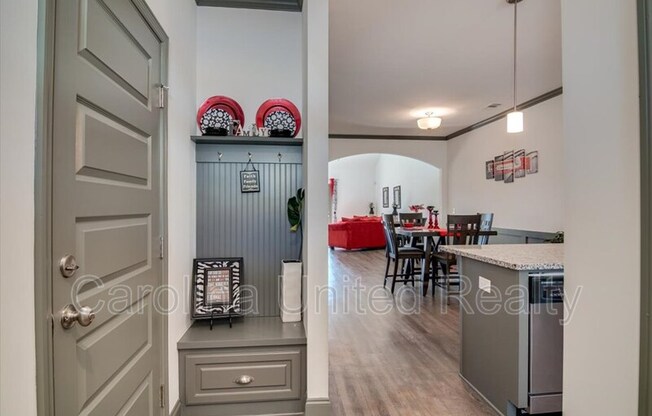 5359 NIKKI WAY