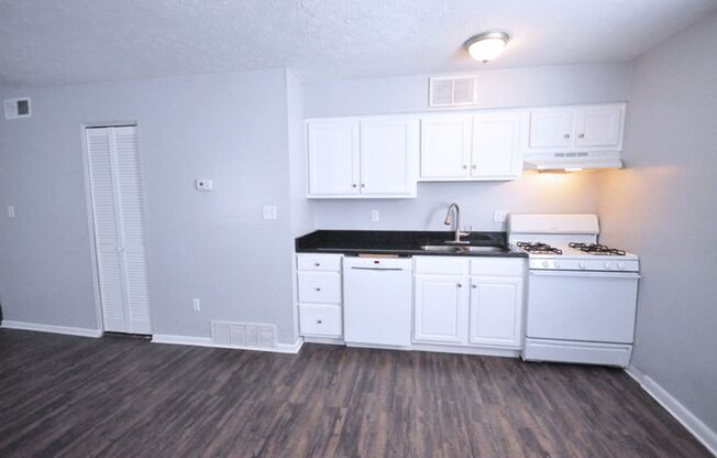 1 bed, 1 bath, $1,180, Unit 1292 D