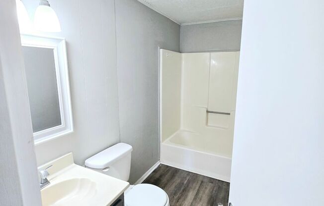 1 bed, 1 bath, 570 sqft, $700, Unit CS 94