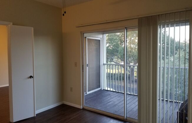 1 bed, 1 bath, $1,300, Unit Unit 623