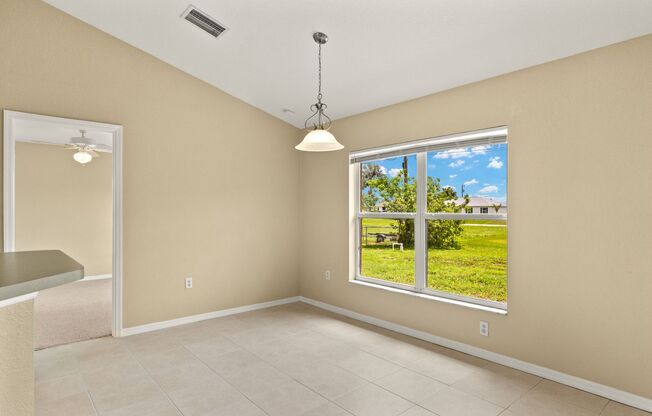 4Bedroom 2 Bath Home 2 car garage