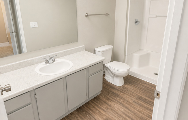 2 beds, 2 baths, 1,070 sqft, $1,695, Unit 14-102
