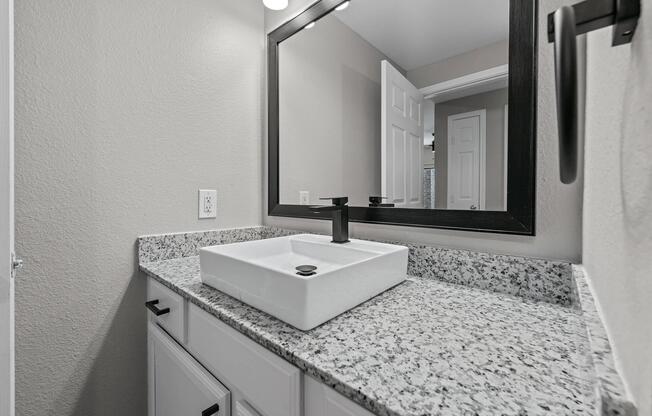 2 beds, 2 baths, 1,042 sqft, $1,665