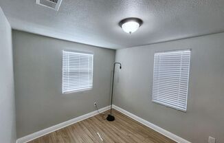 3 beds, 1 bath, $2,950