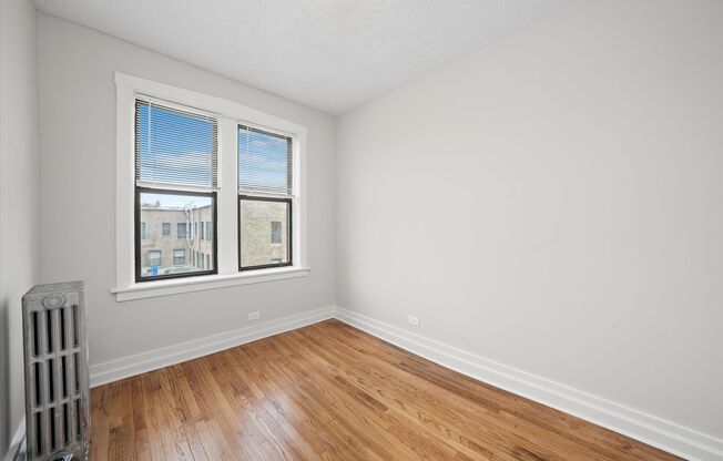 2 beds, 1 bath, 720 sqft, $1,695, Unit 1540-1M