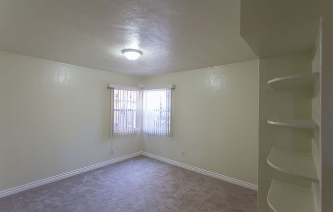 2 beds, 1 bath, 750 sqft, $2,495, Unit 2474-E