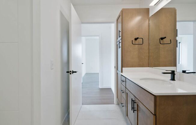 2 beds, 2 baths, 1,027 sqft, $2,550, Unit 501
